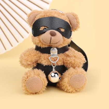 Chaveiro de Ursinho com Vestimenta Harness Sadomasoquista e Guizo