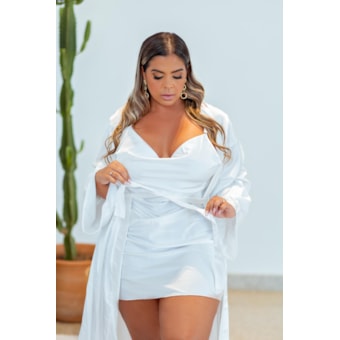 Garota Veneno - Camisola Plus Size Sofisticada Em Cetim Com Decote Degagé